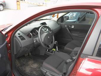 2007 Renault Megane Pictures
