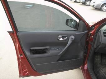 2007 Renault Megane Photos