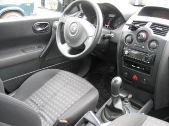 2007 Renault Megane Pictures