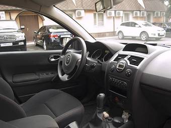 2007 Renault Megane Pictures