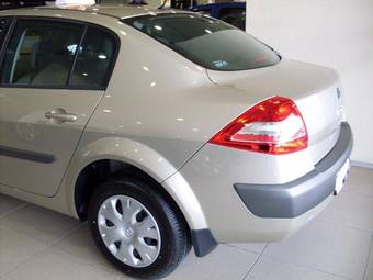 2008 Renault Megane Pics