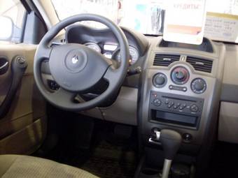 2008 Renault Megane Pictures