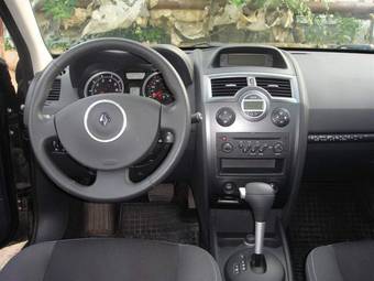 2008 Renault Megane Photos