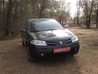 2008 Renault Megane Pictures