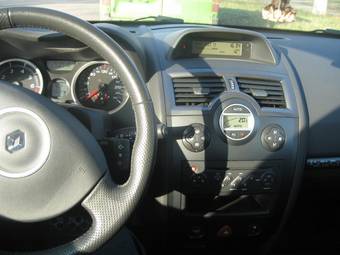 2008 Renault Megane Images