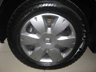 2008 Renault Megane Pics