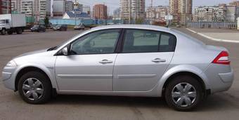 2008 Renault Megane Photos