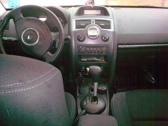 2008 Renault Megane Pictures