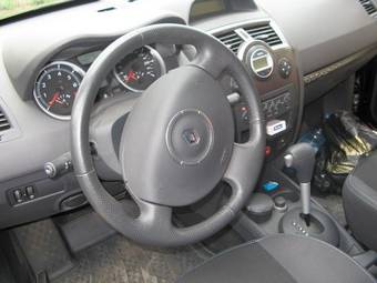 2008 Renault Megane Pictures