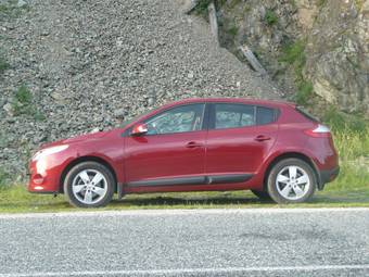 2010 Renault Megane Photos