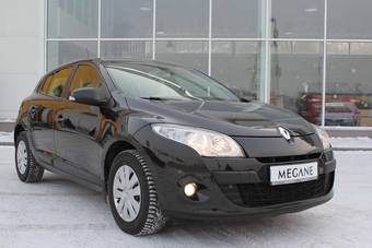 2010 Renault Megane Hatchback Wallpapers