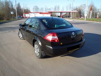 2008 Renault Megane Sedan Photos