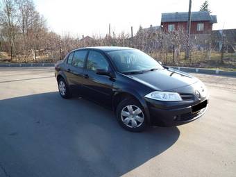 2008 Renault Megane Sedan Photos