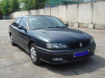 1997 Renault Safrane Photos