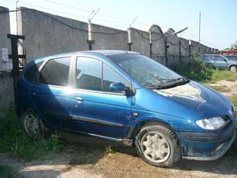 1999 Renault Scenic Photos