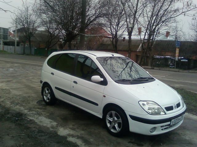 2000 Renault Scenic