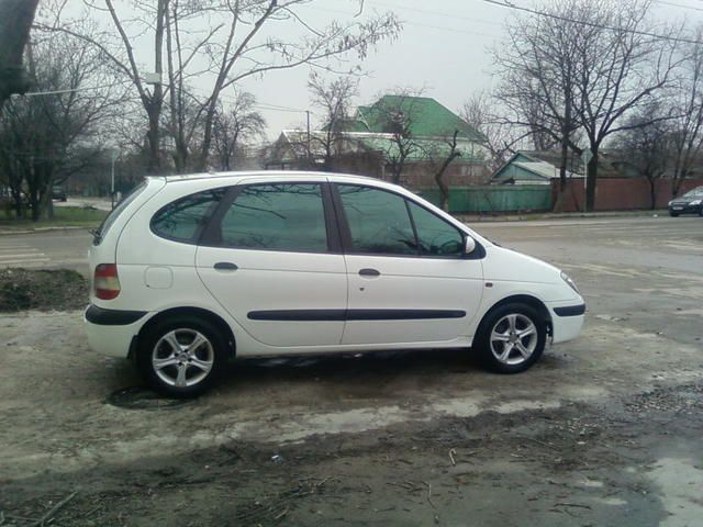 2000 Renault Scenic