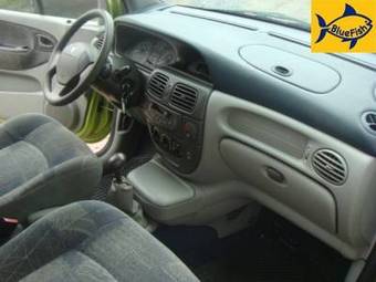 2000 Renault Scenic Pics