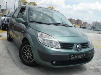2004 Renault Scenic Photos