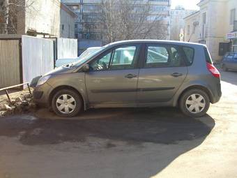 2004 Renault Scenic Photos