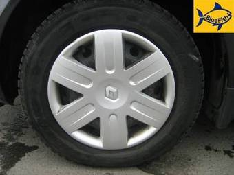 2004 Renault Scenic Photos