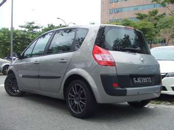 2005 Renault Scenic Pics