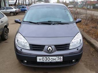 2005 Renault Scenic Photos