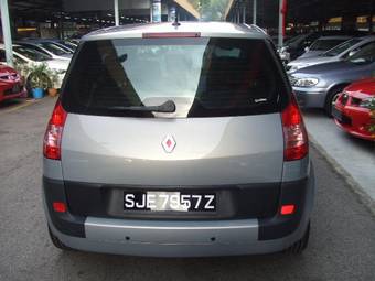 2005 Renault Scenic Photos