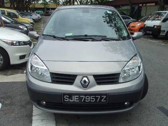 2005 Renault Scenic Photos