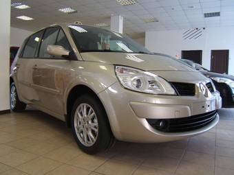 2009 Renault Scenic Pictures