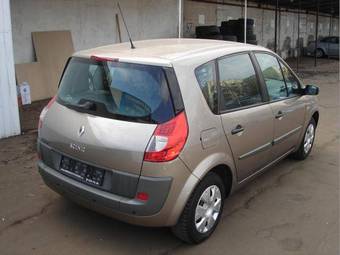2009 Renault Scenic Pictures