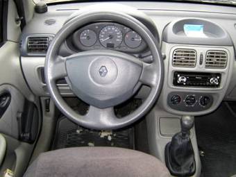 2002 Renault Symbol Pictures