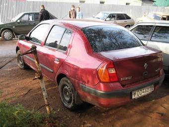 2003 Renault Symbol Pictures
