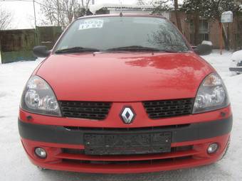 2004 Renault Symbol Pictures