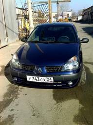 2004 Renault Symbol Pictures