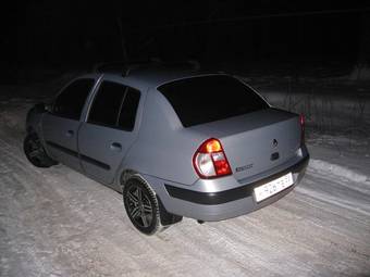 2004 Renault Symbol Photos