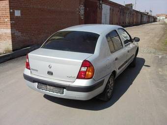2004 Renault Symbol Photos