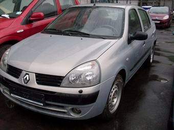 2004 Renault Symbol Pictures