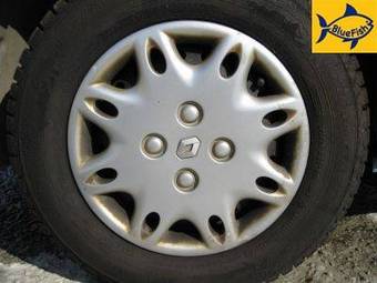 2004 Renault Symbol Pictures