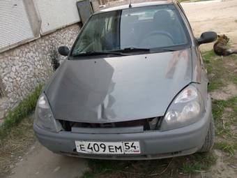 2005 Renault Symbol Pictures