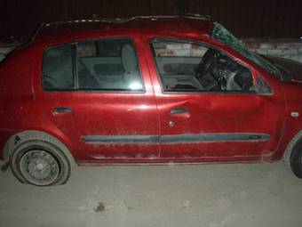 2006 Renault Symbol Pictures