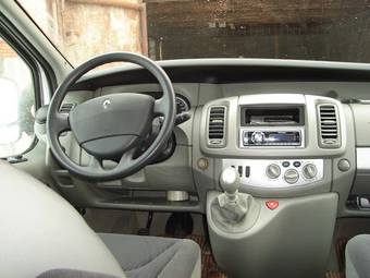 2007 Renault Trafic Pics