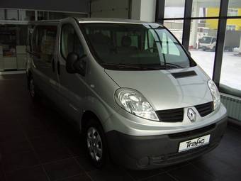 2011 Renault Trafic Images
