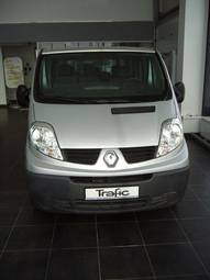 2011 Renault Trafic Pictures