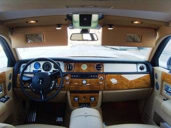 2003 Rolls-Royce Phantom Pictures