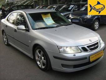 2004 Saab 9-3 Pictures