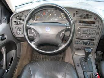 2000 Saab 9-5 Photos