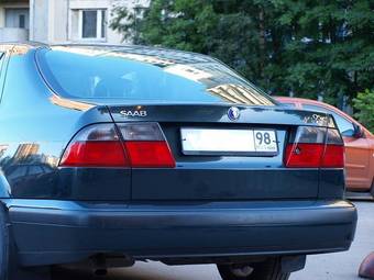 2000 Saab 9-5 Photos