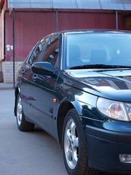 2000 Saab 9-5 Images