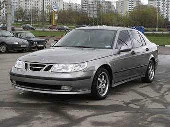 2004 Saab 9-5 Pics